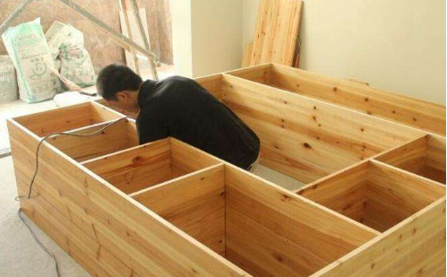 全屋定制比木工貴多少，木工和全屋定制對比